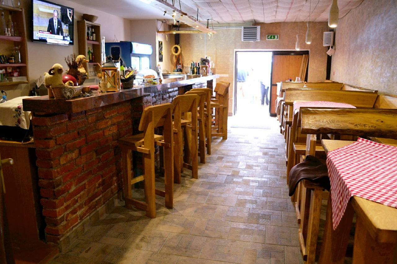 BIO Farma&Penzión Zlatý Hýľ Novacany Exterior foto